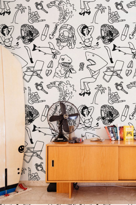 papier peint n88 flash tattoo noir et blanc surf fun salon