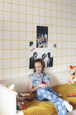 Papier peint N100 jaune chambre lignes verticales minimaliste pop