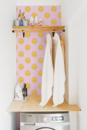 Wallpaper n°152 Colorful Sun Pop Pink Bathroom