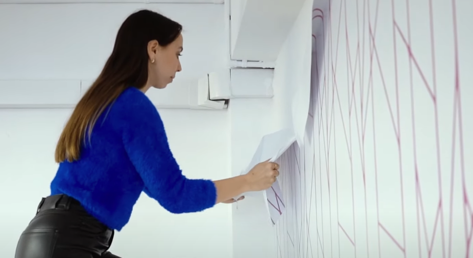Vidéo : décoller du papier peint avec un fer à repasser