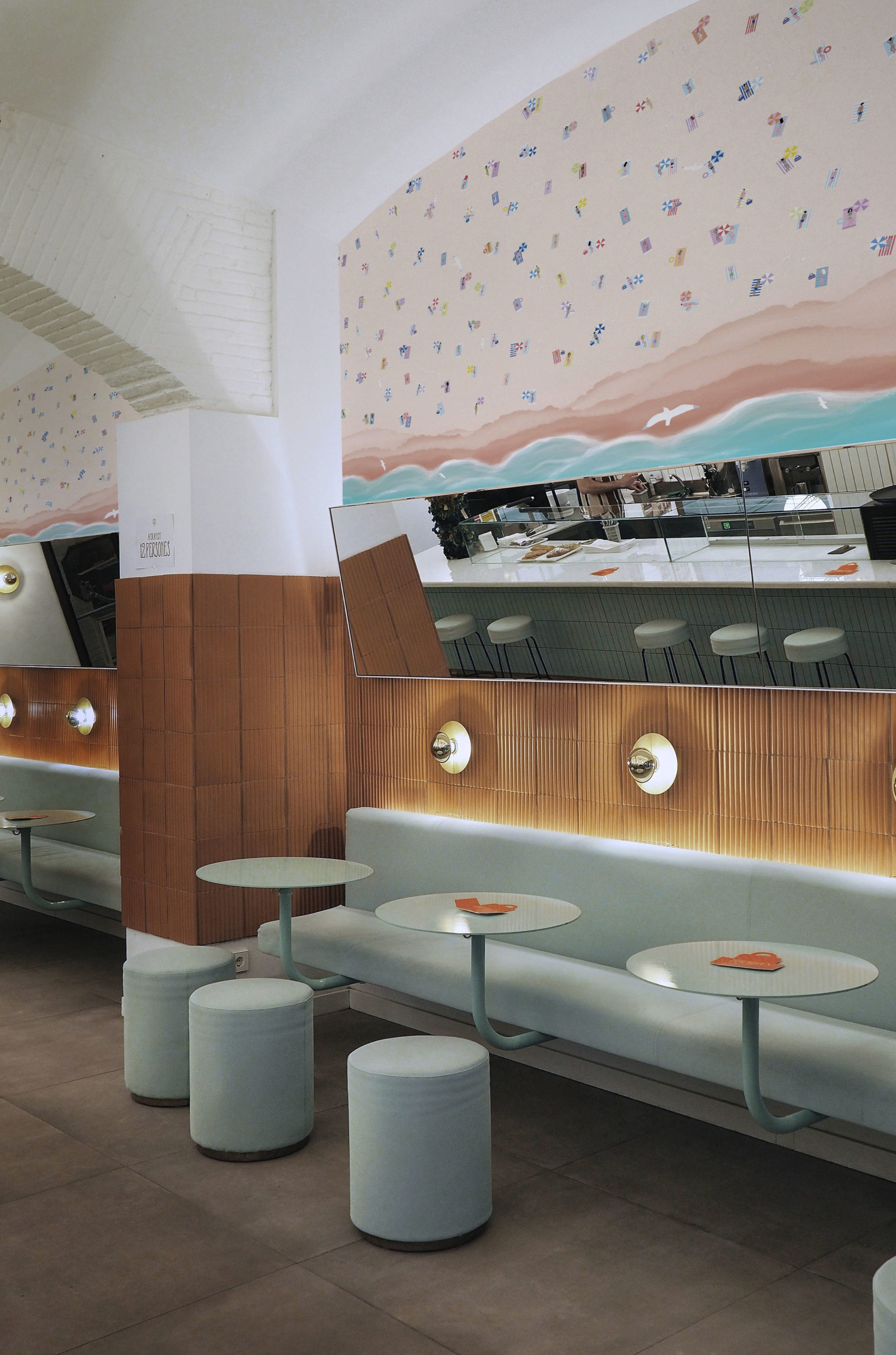 N263 papier peint bronzette à la plage pastel espaces publics restaurant N263 papier peint bronzette à la plage pastel espaces publics restaurant