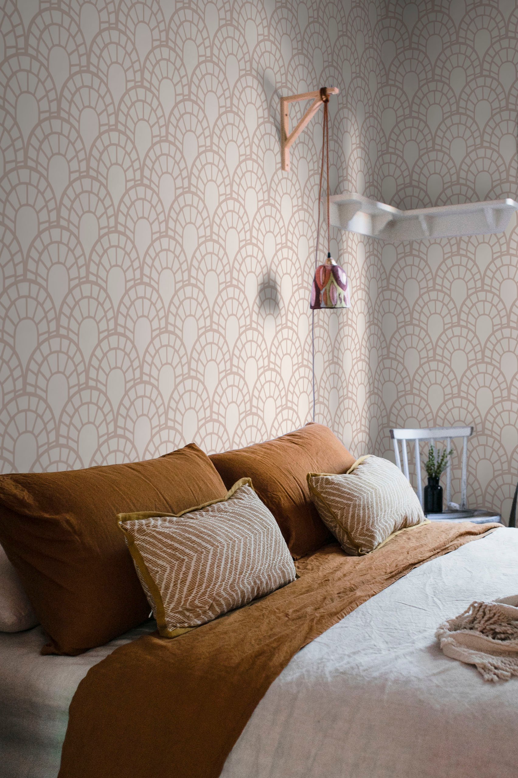 papel pintado dormitorio oriental escamas terracota beige tendencia