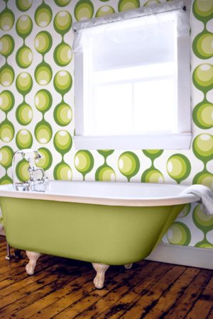 salle de bain papier peint fusion vintage vert retro année 70 80