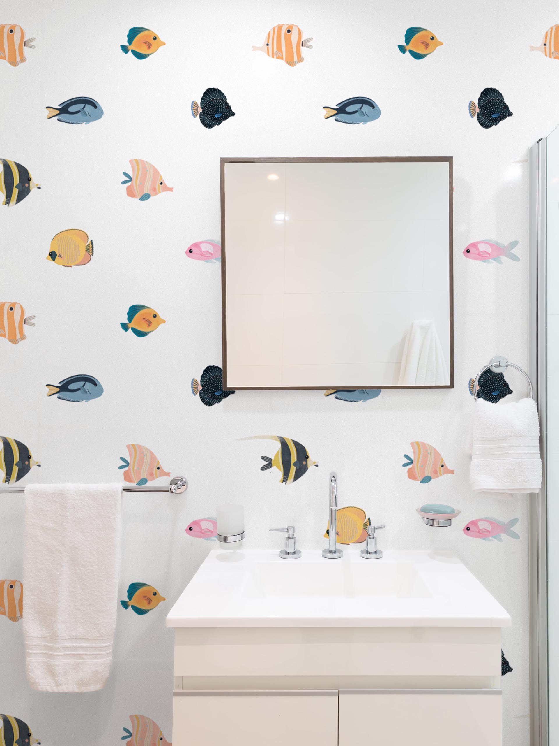 salle de bain blanc papier peint oasis aquatique enfant poisson