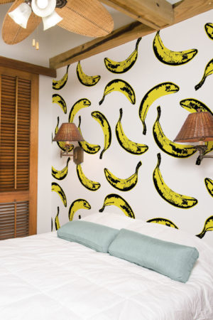 chambre jaune papier peint banane pop art