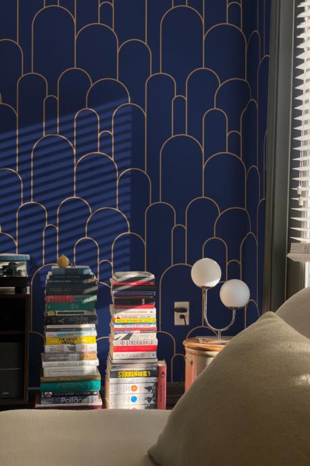 Papier peint baton bleu salon