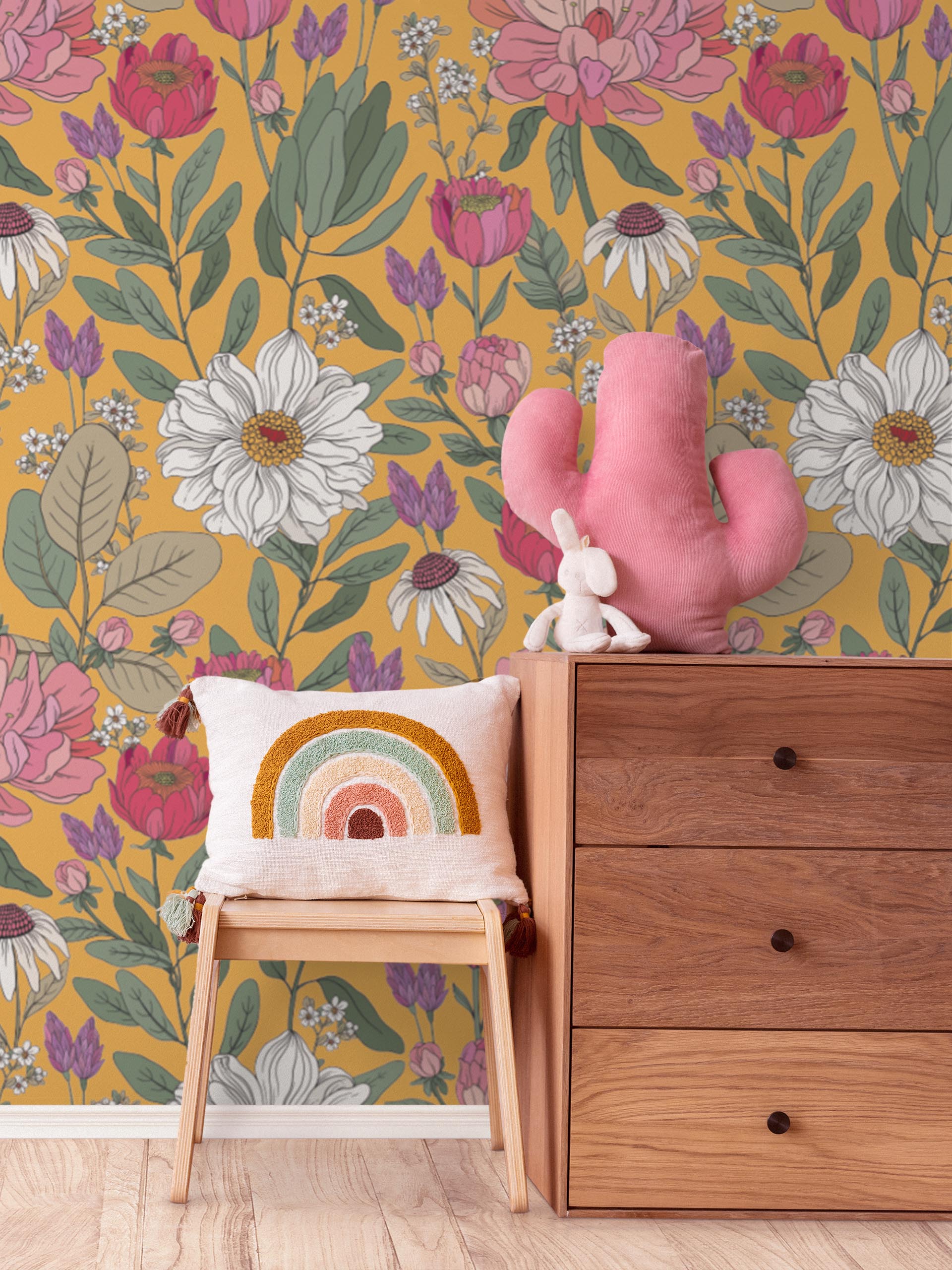 Transforma la habitación infantil con el papel pintado floral vintage