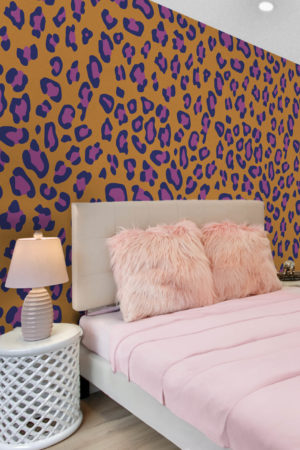 chambre orange papier peint motif leopard pop tendance