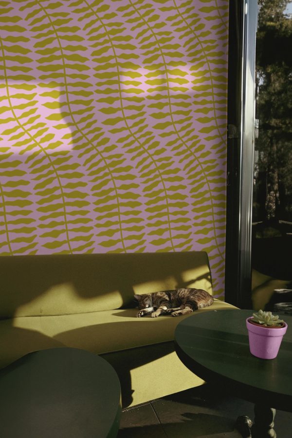 salon violet papier peint fougère tropicale panoramique végétal