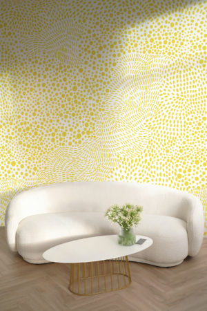 papel pintado de lunares amarillos sala de estar