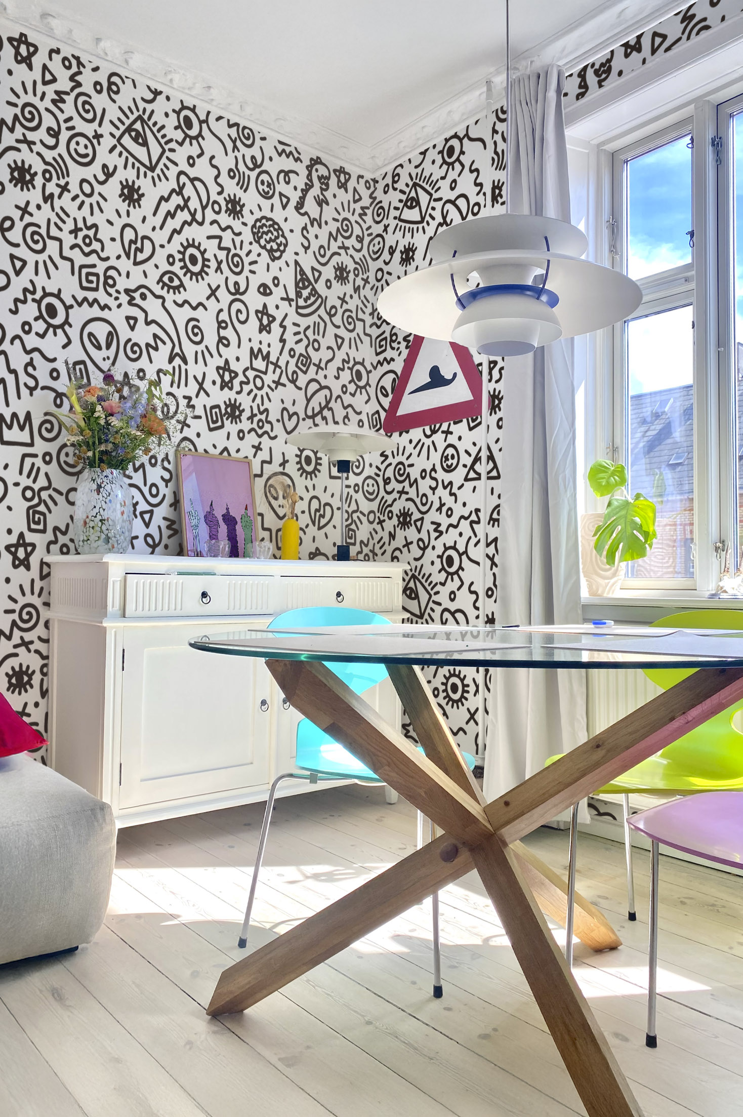 Nº648 : Doodle Universe - living room. N°648 : Doodle Universe - living room.